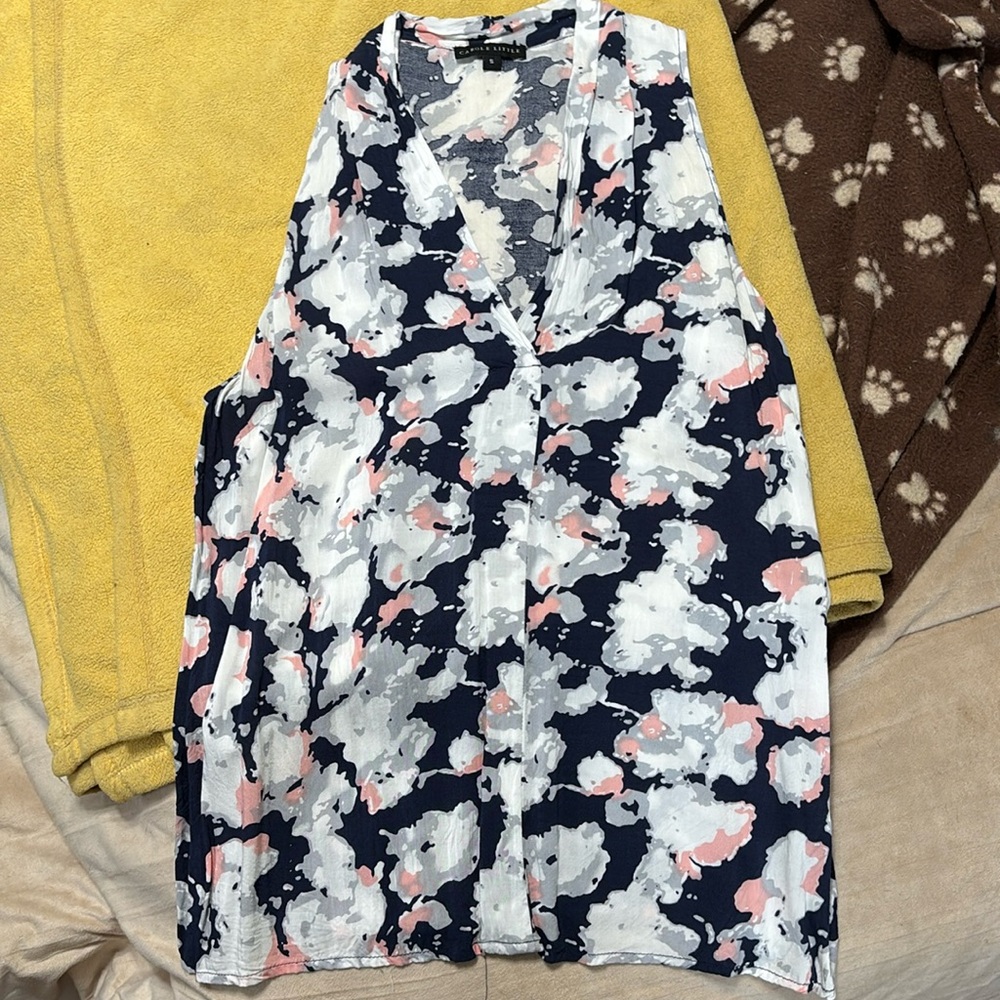 Floral wide strapped tank top